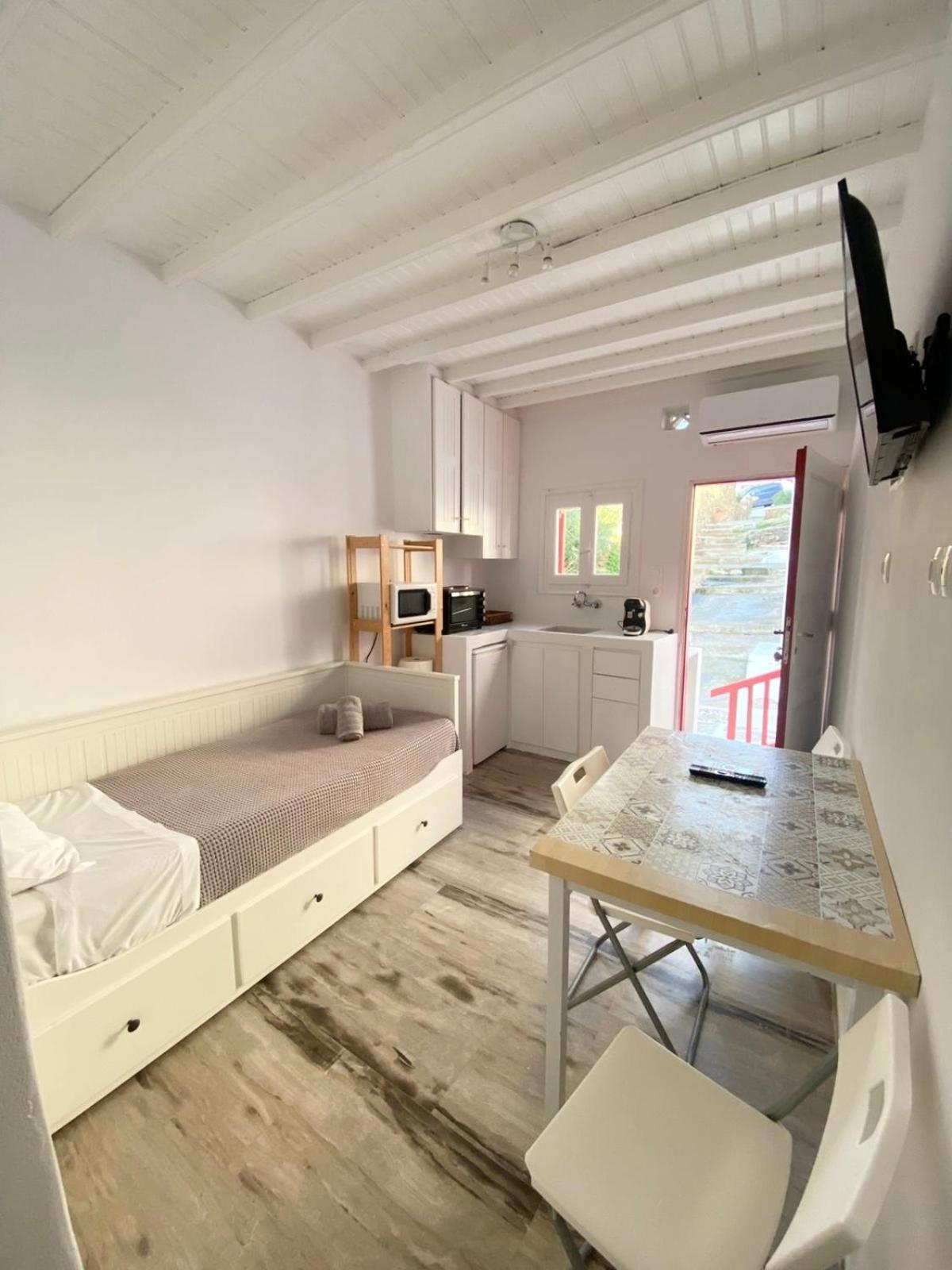 Elenitas Town House With Balcony And Sea View Apartment Mykonos Town ภายนอก รูปภาพ
